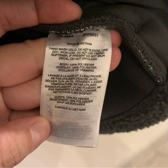 Columbia women’s large Uphill Edge Fleece Full-Zip Pullover NWT
$90 MSRP! - Picture 5 of 6